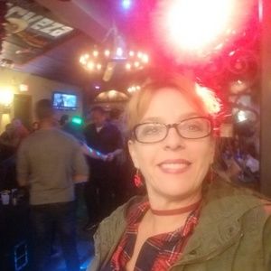 Meet your Posher, Aixys